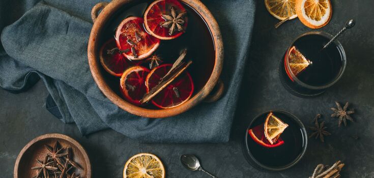 Fragrant mulled wine at home: not only warms you up, but also gives you a good winter mood