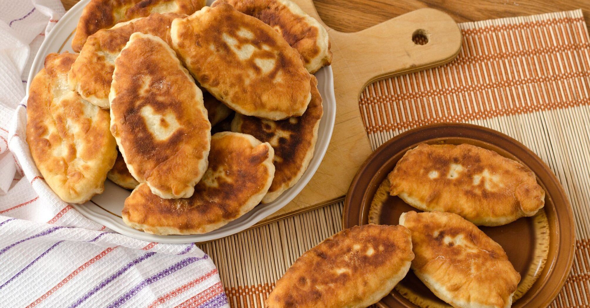 Fried pies on choux pastry: the most delicious recipe