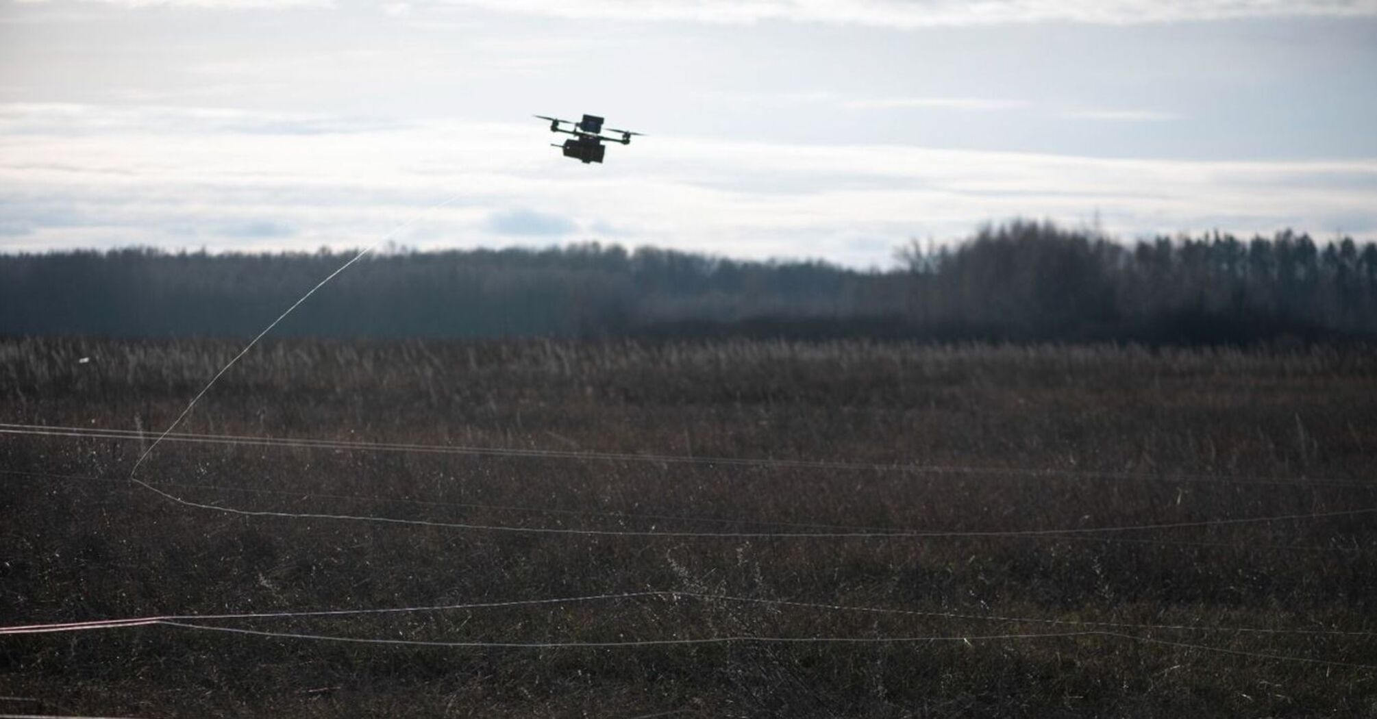 The Armed Forces of Ukraine started using FPV drones on fiber optics: what does it mean