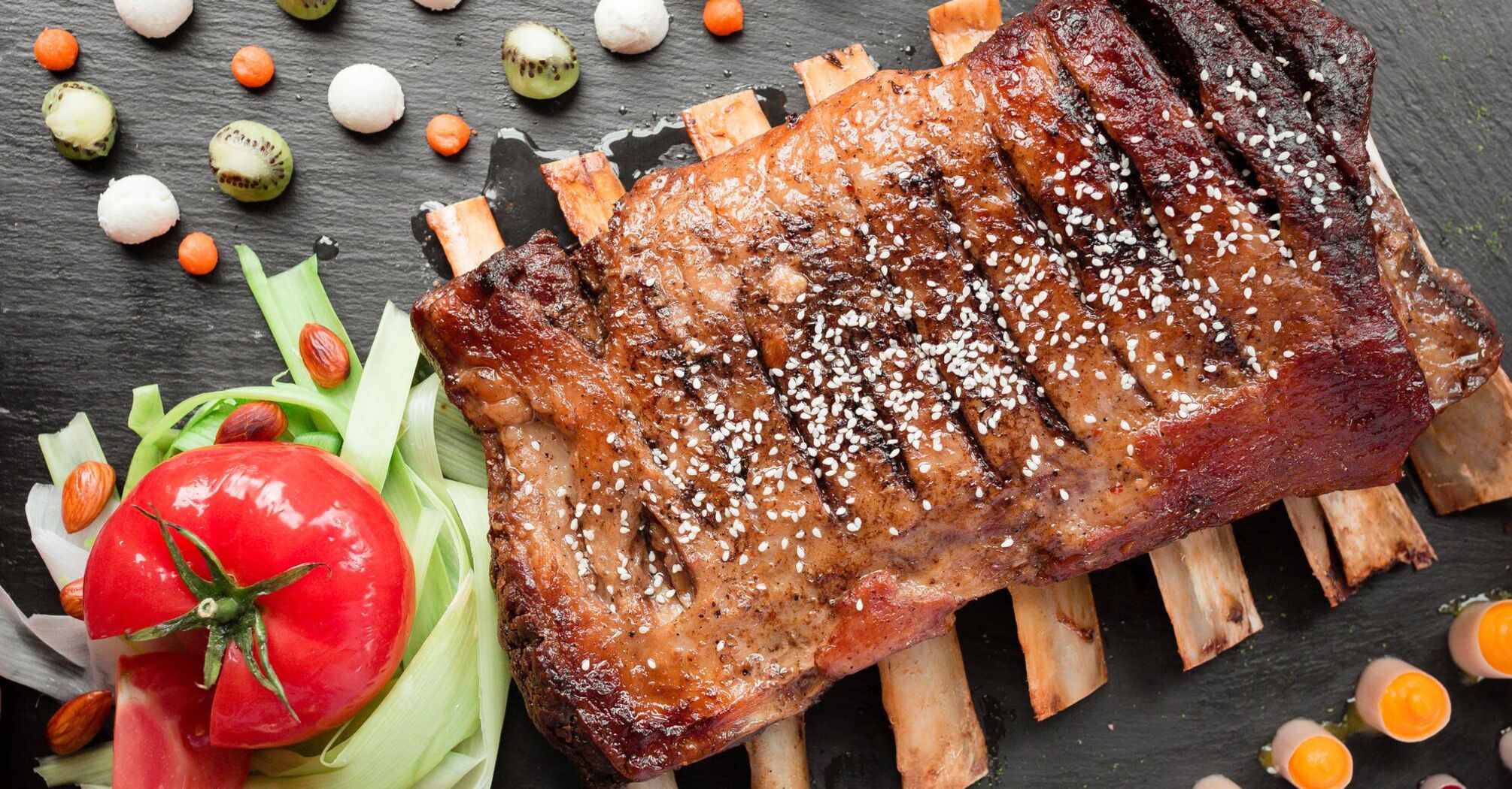 How to cook ribs in the oven to make them juicy: an original recipe