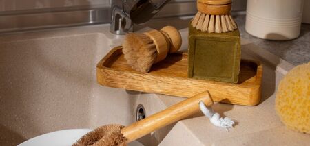 Как пробить засоренный слив в раковине без агрессивной химии: лайфхак