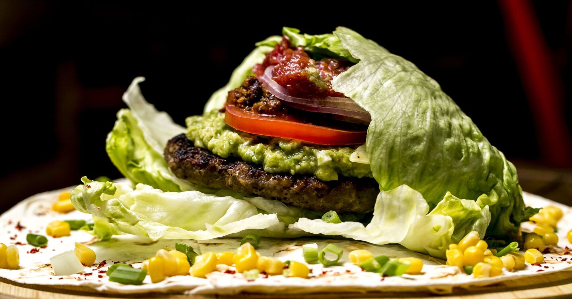 'Burger' salad: the perfect alternative to the usual fast food