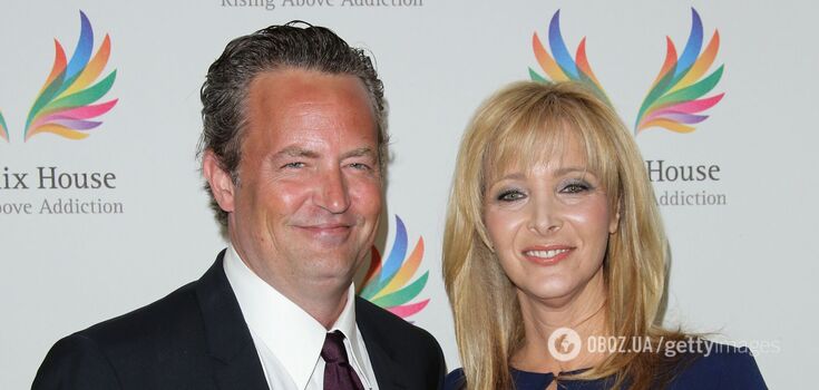 The Friends star found a note from the deceased Matthew Perry in a box of cookies that the actor gave her many years ago
