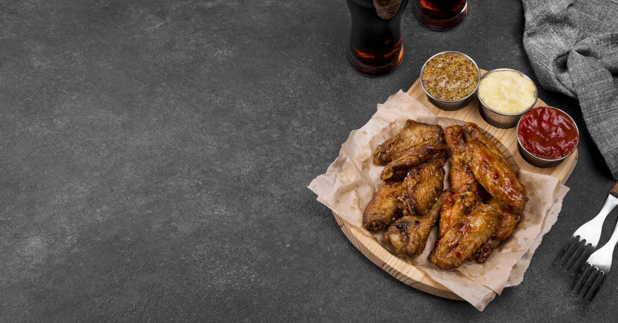 An unusual way to cook wings that will change your perception of taste: a simple recipe