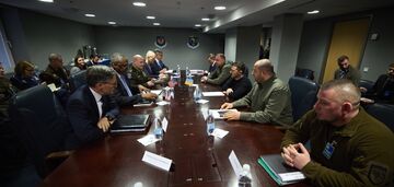 Wzmocnienie obrony powietrznej i sytuacja na polu bitwy: Zełenski omawia wsparcie dla Ukrainy z Austinem podczas spotkania w Ramstein