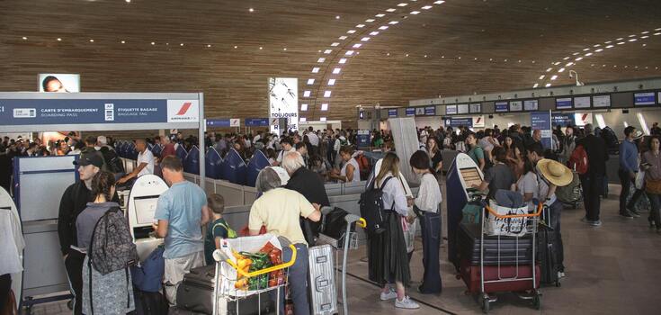 Take it off immediately: what clothes and why you can't wear during the flight