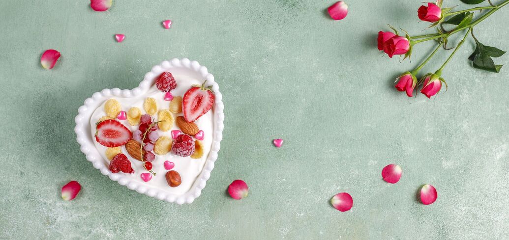 Romantic dessert in a glass: how to surprise your loved ones on Valentine's Day