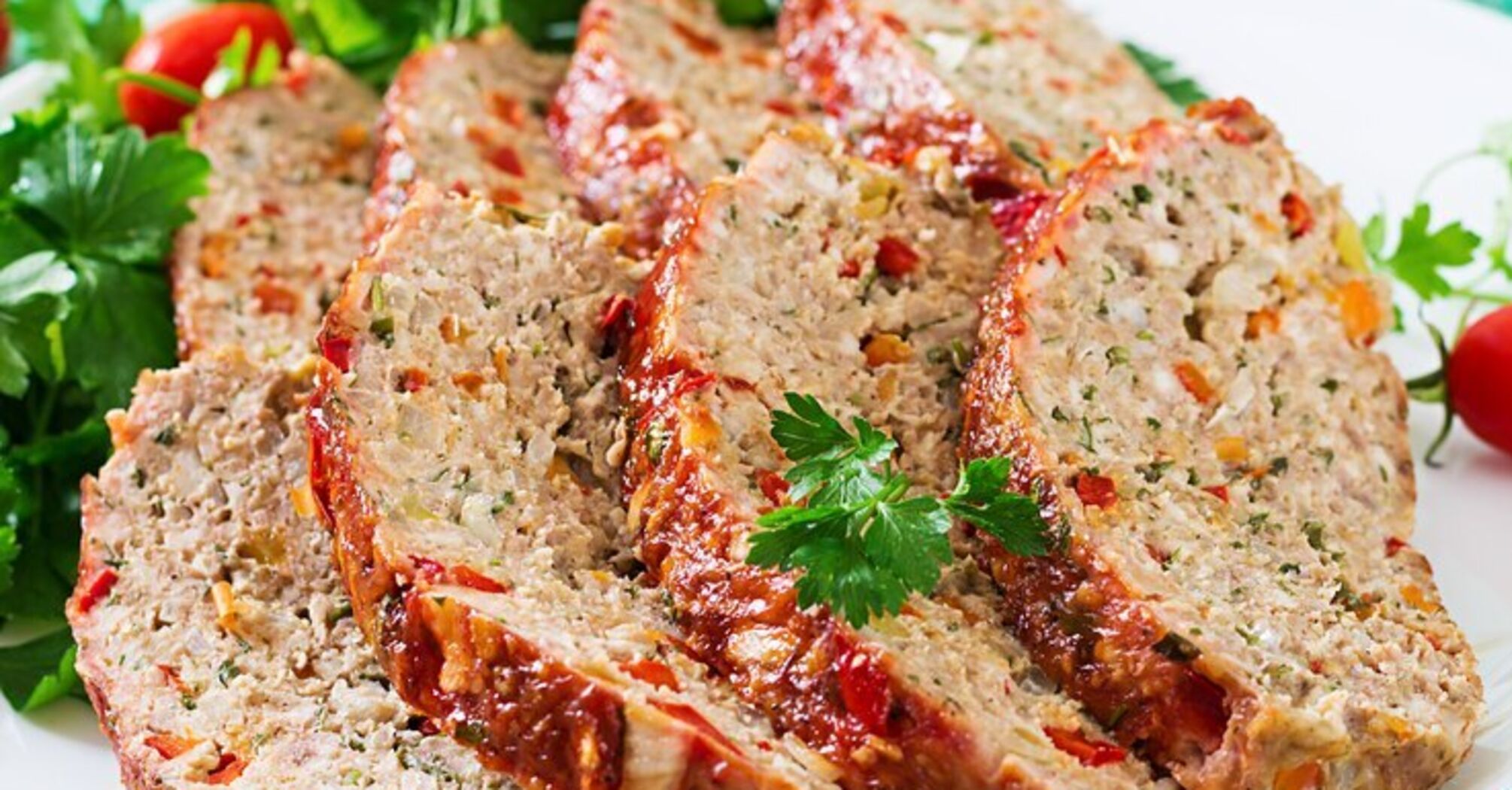 It will not be bitter and will turn out to be very tender: how to bake delicious liver pate in the oven