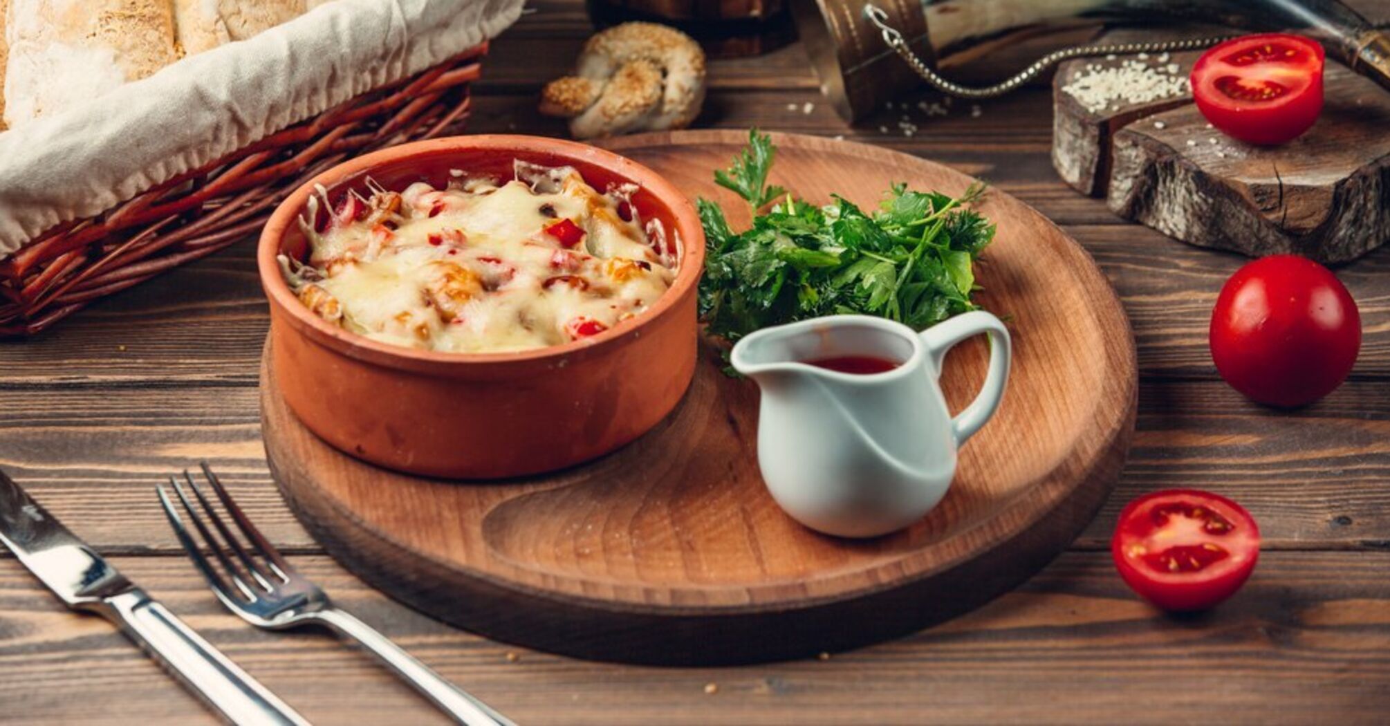 Julienne with chicken and mushrooms for every day and for a festive table: how to prepare a delicious dish