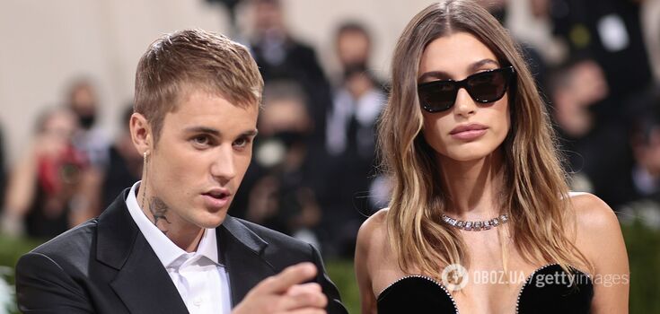 Hailey Bieber brought back in fashion shoes that match any outfit