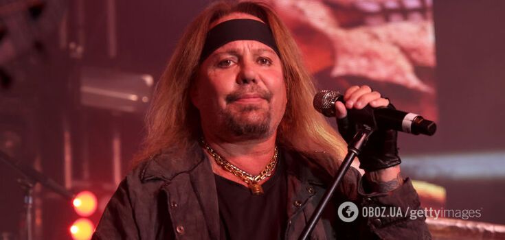 Mötley Crüe singer's private jet collided with another jet: details of the plane crash that killed one person