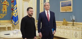 Sekretarz Skarbu USA spotyka się z Zełenskim w Kijowie i przekazuje pierwszy projekt umowy partnerskiej: co wiadomo?