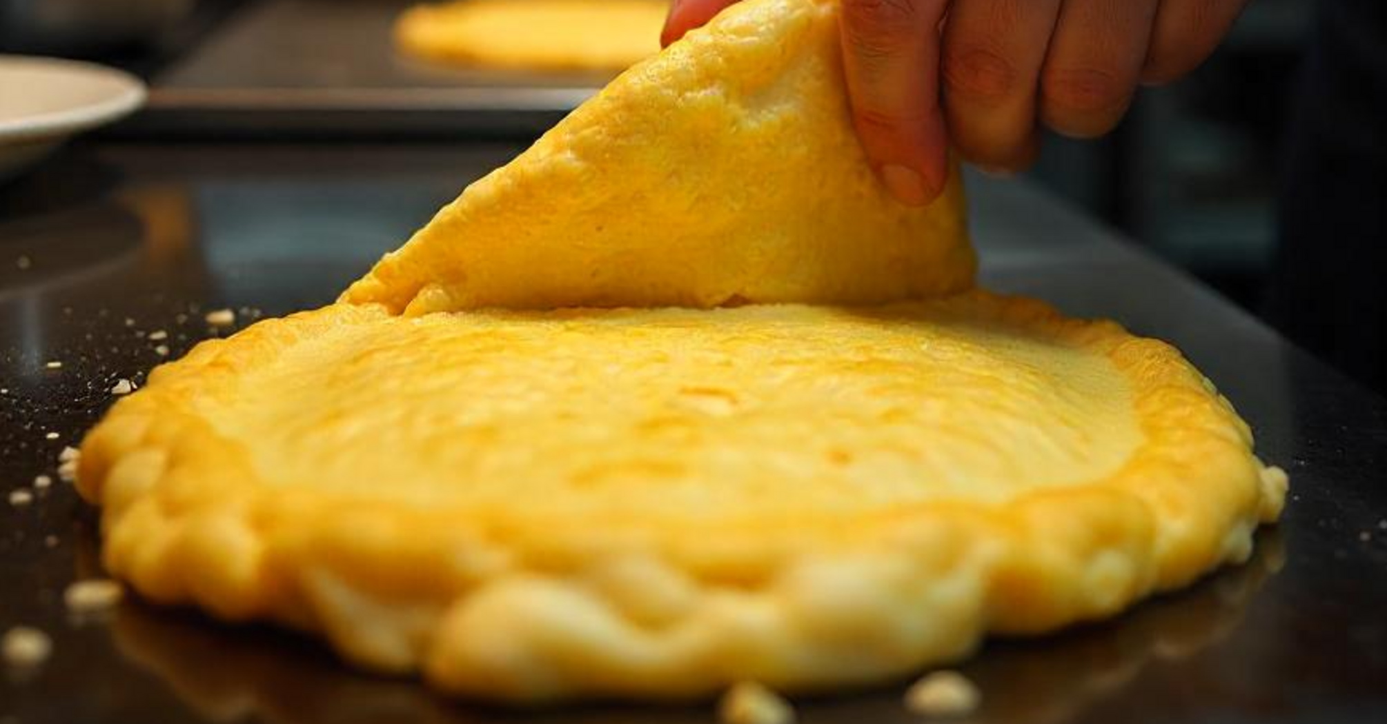 How to make a fluffy and tall omelet: three secrets and one special ingredient