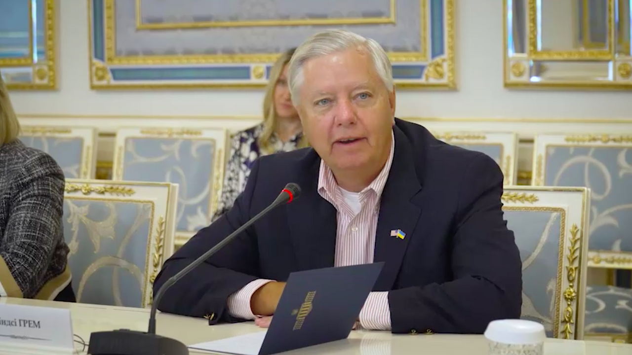 Trump zakończy wojnę w sposób, który sprawi, że Putin wyjdzie na głupca, jeśli zdecyduje się na ponowną inwazję - senator Lindsey Graham na konferencji w Monachium