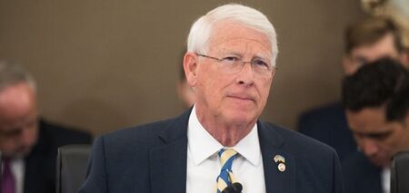 Amerykański senator nazywa wypowiedź Hegsetha o niemożności odzyskania przez Ukrainę kontroli nad całym terytorium, w tym Krymem, "błędem żółtodzioba"