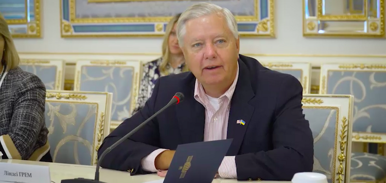 Trump zakończy wojnę w sposób, który sprawi, że Putin wyjdzie na głupca, jeśli zdecyduje się na ponowną inwazję - senator Lindsey Graham na konferencji w Monachium