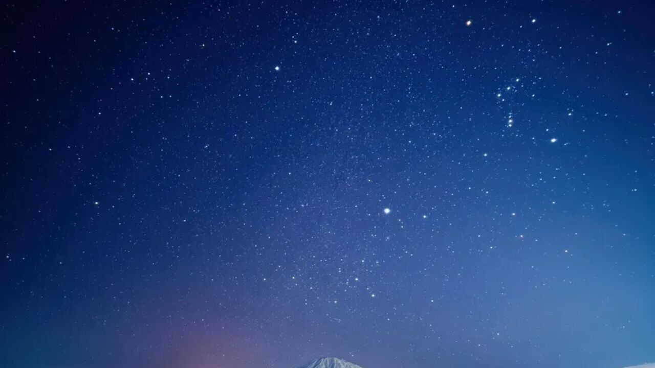 The winter triangle meets the "triangle of Mars": the inhabitants of the Earth will see a bright spectacle