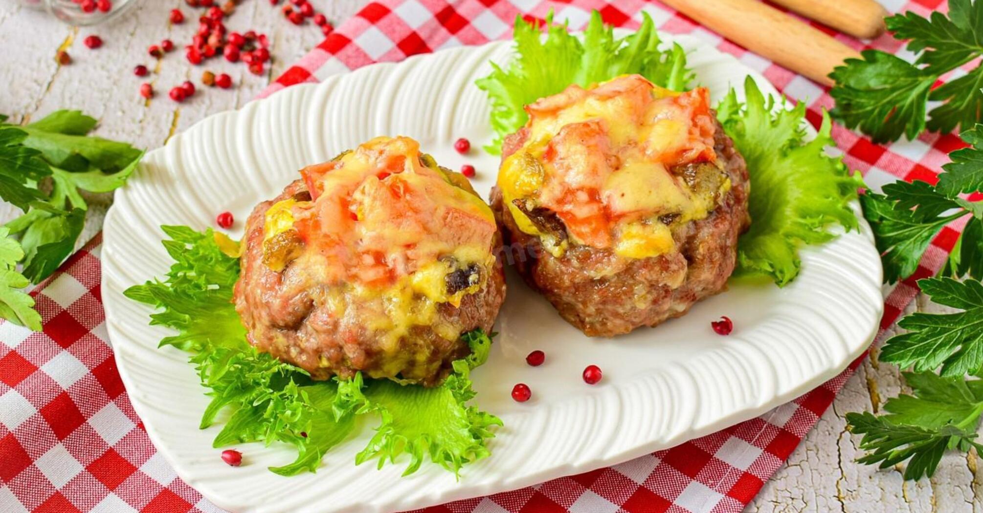 Tastier than meat: hearty potato cutlets with minced meat and hard cheese