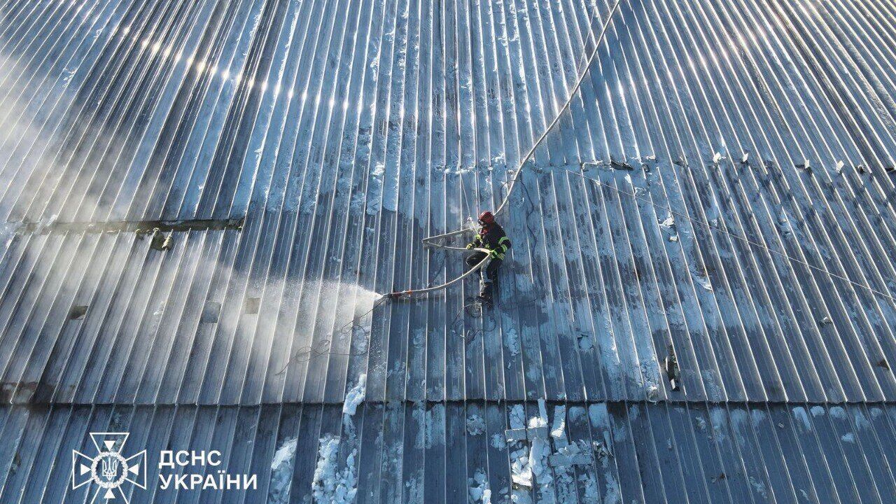 There are smoldering pockets: the consequences of the Russian attack are being eliminated at the Chernobyl nuclear power plant for the sixth day. Photos and video