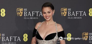 Selena Gomez showed a bright manicure that everyone will want to repeat this spring. Photo