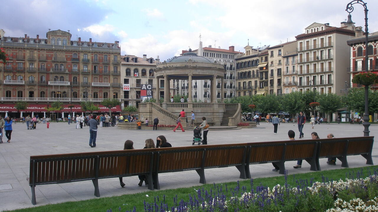 You will remember for a long time: "one of the most beautiful cities in Spain" became famous for a dangerous tradition