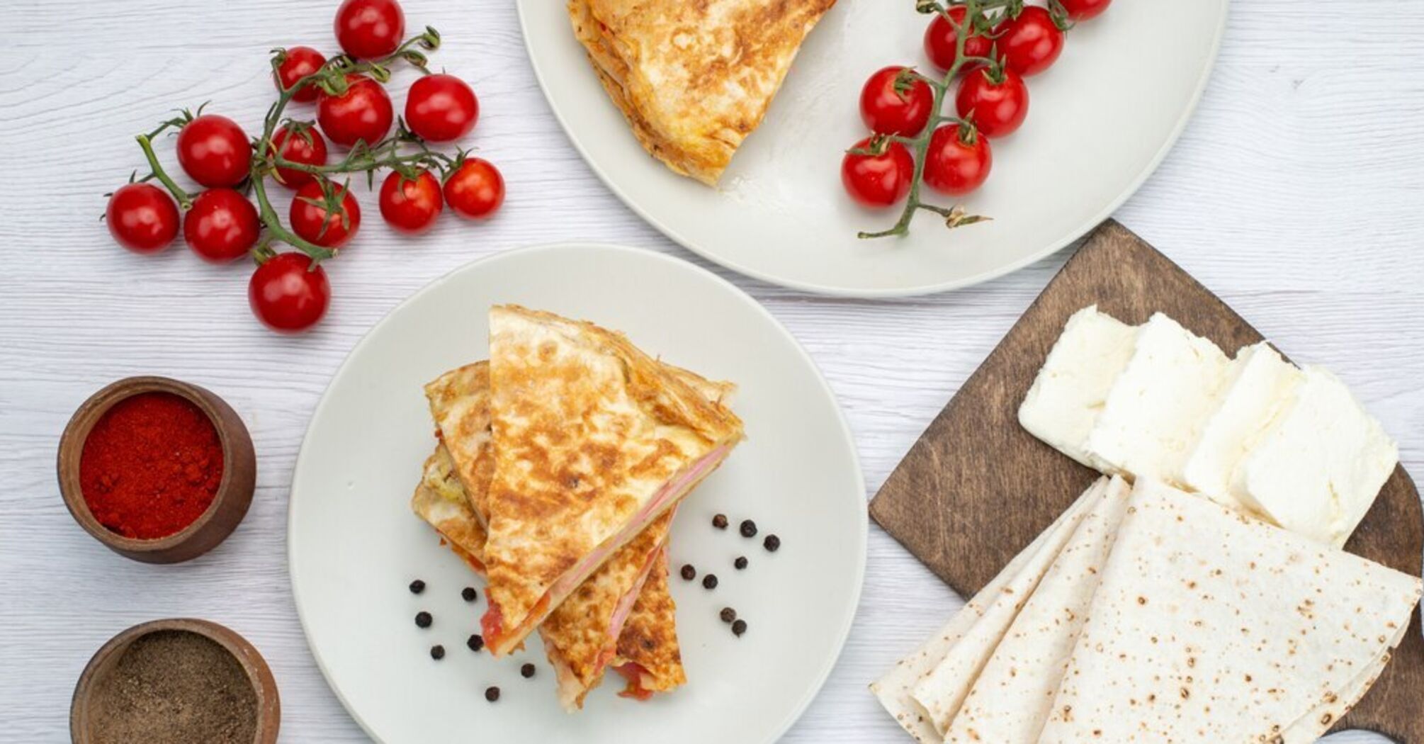 Lazy khachapuri in a pan: cooked like pancakes