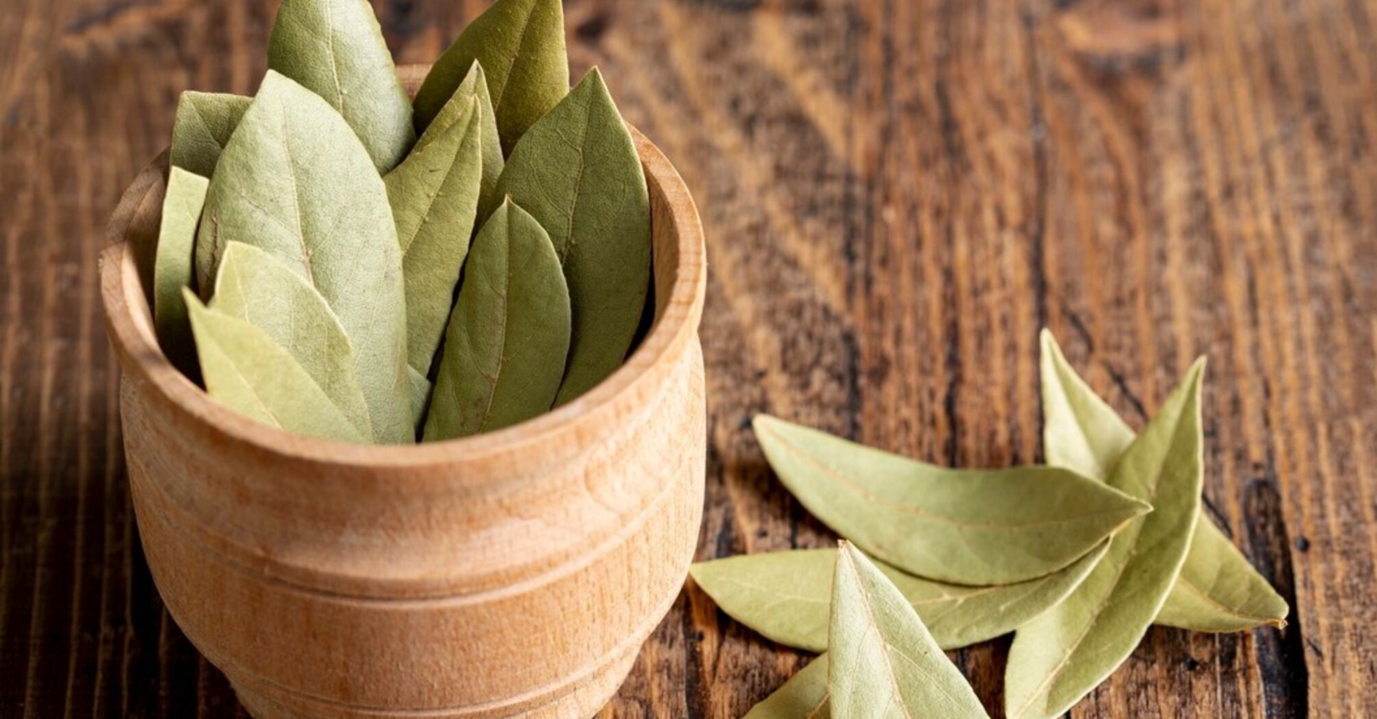 When bay leaves can ruin a dish: never add this product like this