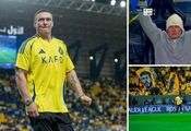Usyk wbiegł na stadion przed meczem piłki nożnej w Arabii Saudyjskiej i zaimponował trybunom swoim występem. Fot. fakt