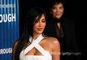 Back in trend: Kim Kardashian showed a bold manicure