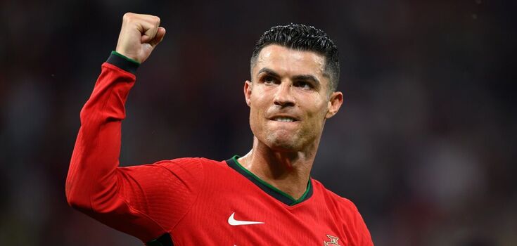 What does Cristiano Ronaldo eat: forbidden foods and secrets
