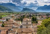 Wine capital of Europe: where to spend a fantastic vacation in the mountains