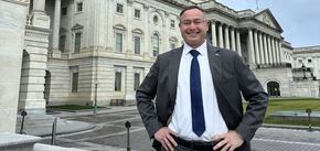 "Ukraina musi pozostać odporna": Demokratyczny kongresmen sugeruje, że Trump wkrótce przekona się, że Rosja nie traktuje poważnie rozmów pokojowych