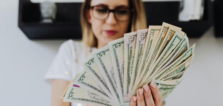 Te znaki zodiaku będą miały szczęście w finansach na początku lutego