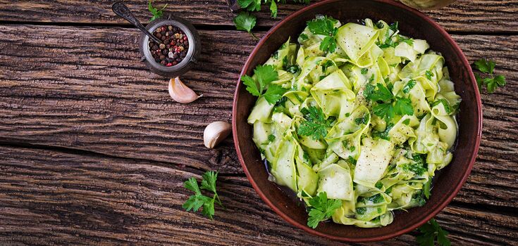 Delicious cabbage salad that will surprise you: it's all about the dressing
