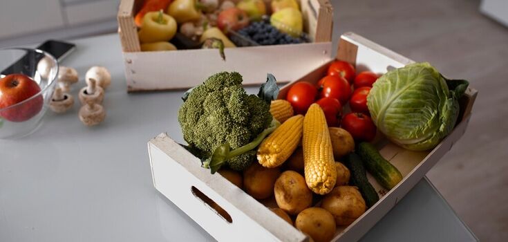 Never put vegetables on the bottom shelf of the refrigerator: what this compartment is really for