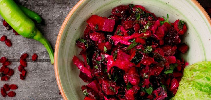 Winter salad with beets and carrots: how to prepare a delicious and healthy dish