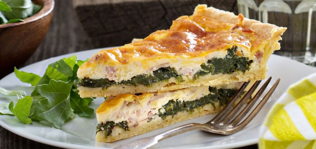 Delicious broccoli pie: an unusual recipe with a healthy vegetable