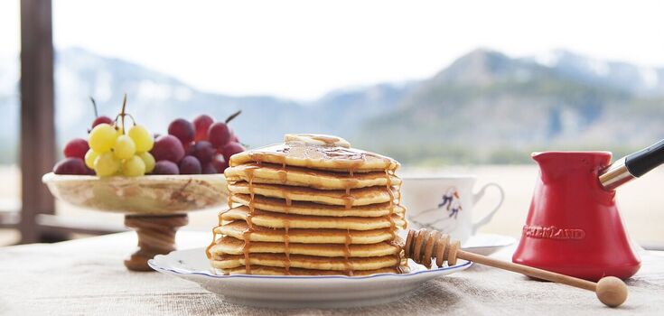 Perfect kefir-based pancakes: recipe for delicious breakfast for the whole family