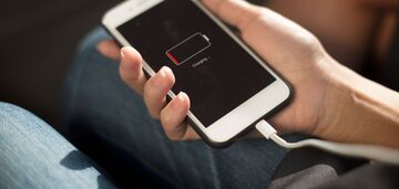 Ujawniono rzeczywistą pojemność baterii iPhone'a 16e