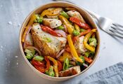 Warm salad with chicken and vegetables: a dish for every day and for a festive table