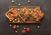 Pizza "Minute" on kefir: no need to roll out the dough