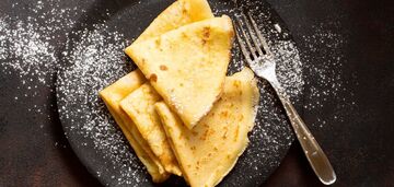 Od epoki lodowcowej po rzymskie przysmaki: historyczne fakty o naleśnikach, których na pewno nie znałeś