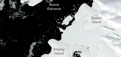 NASA satellites showed the birth of a new iceberg the size of Chicago: incredible footage