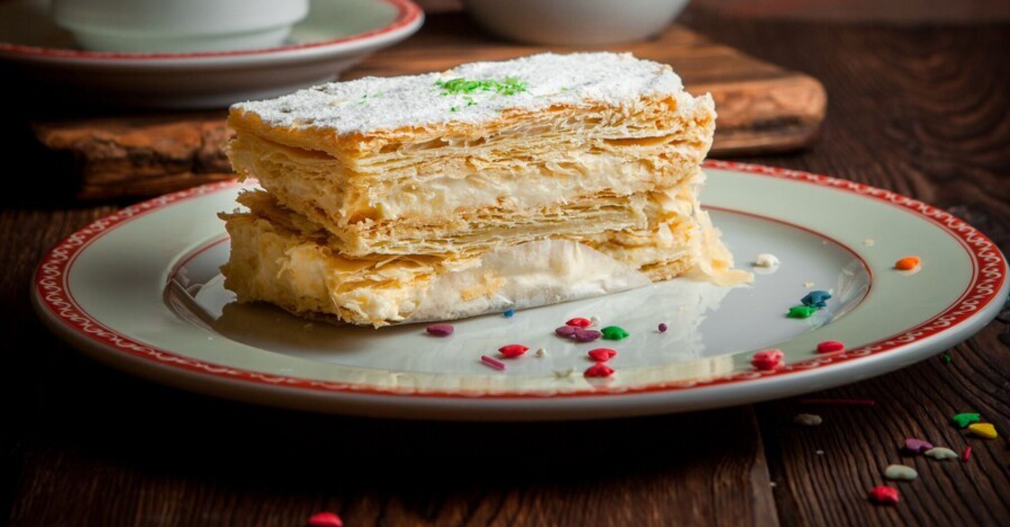 Delicious and healthy 'Napoleon' made from phyllo dough: it takes a few minutes to prepare