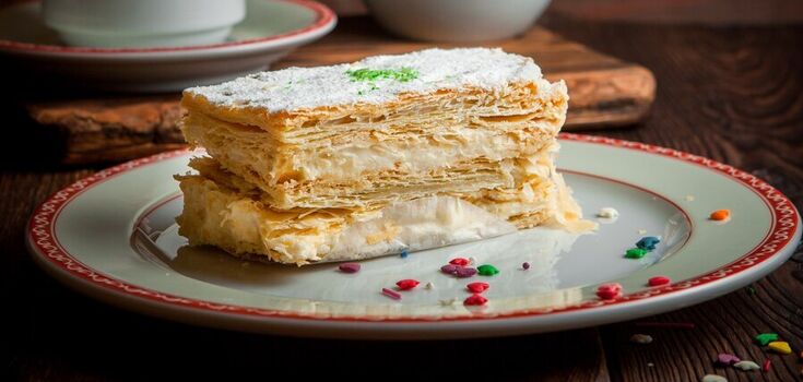 Delicious and healthy "Napoleon" made from phyllo dough: it takes a few minutes to prepare
