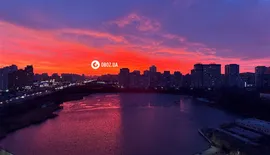 У Києві спостерігали вражаючий весняний захід сонця. Фото