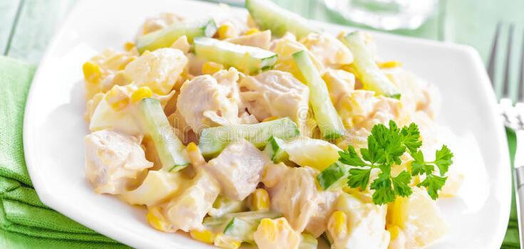 Simple and healthy chicken salad with celery