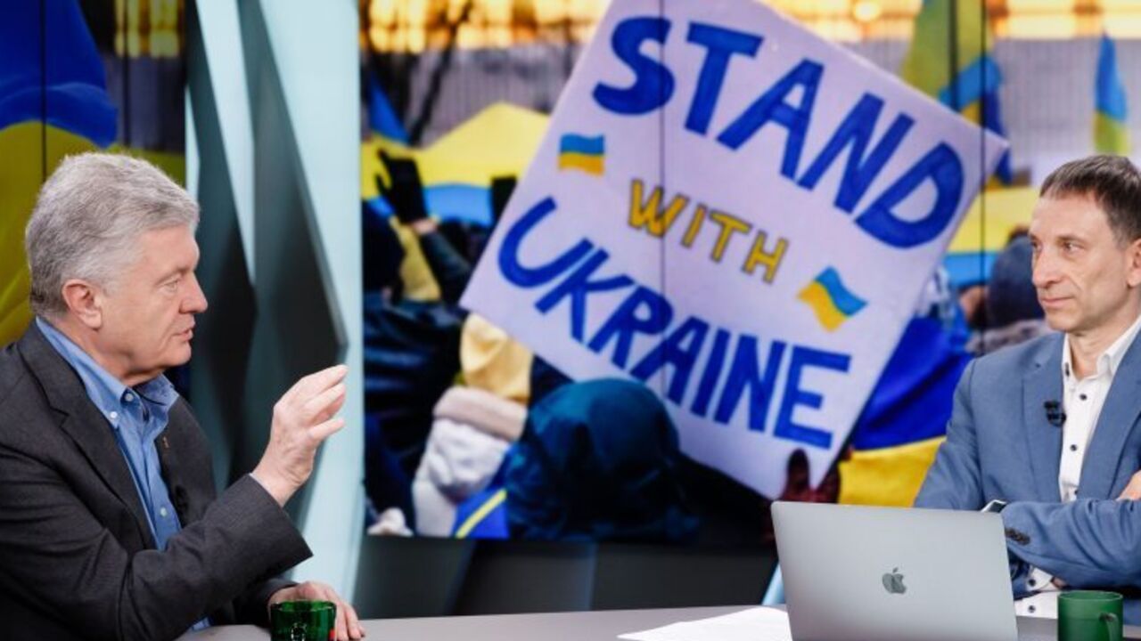 Порошенко назвал три фактора, которые помогут усилить оборону Украины