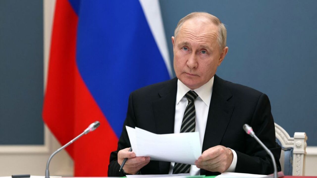 Послание Путину из Вашингтона: табакерка уже занесена