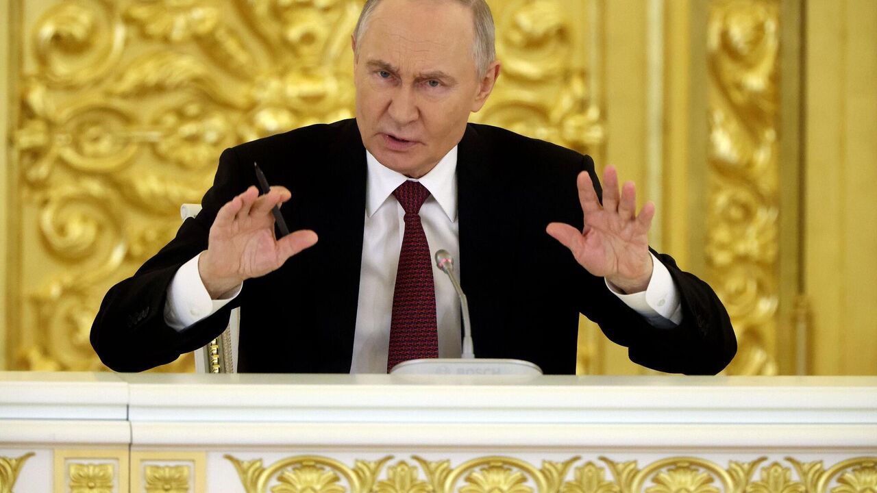 "В Прибалтике нарушаются права русскоязычных": Путин намекнул, что Россия будет реагировать